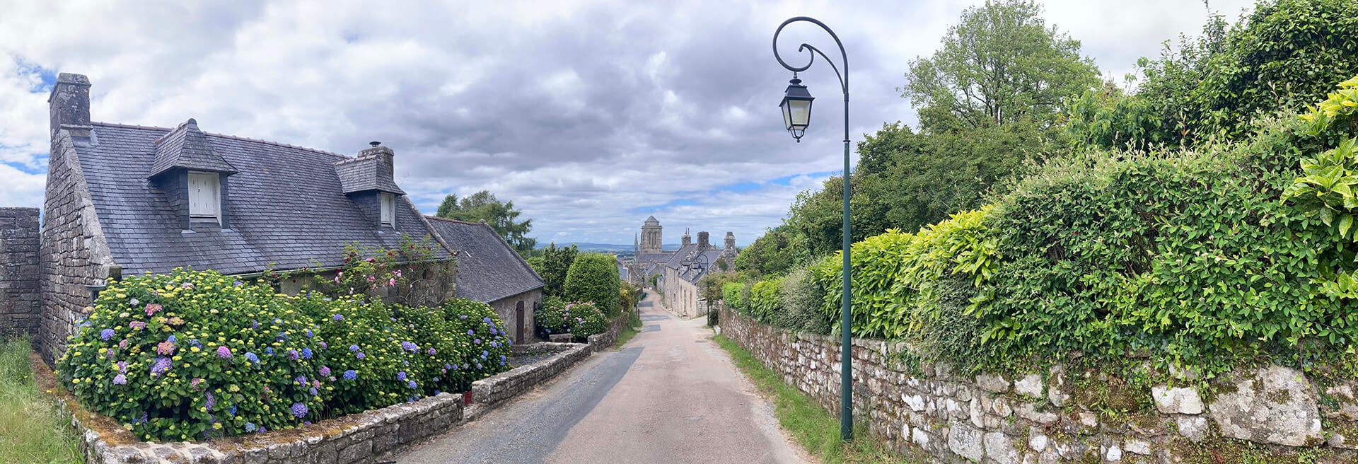 Campingplatz in der Nähe von Le Cronan: Familienurlaub im Herzen von Cap Sizun in der Bretagne