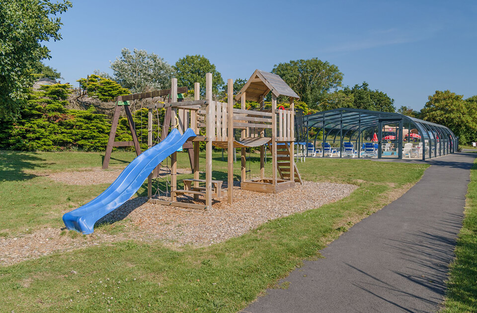 Aire de jeux du camping Pors Peron, camping près de Quimper en Bretagne