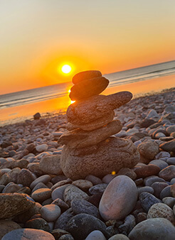 Plage le soir à proximité du camping 3 étoiles Pors Peron à Beuzec-Cap-Sizun