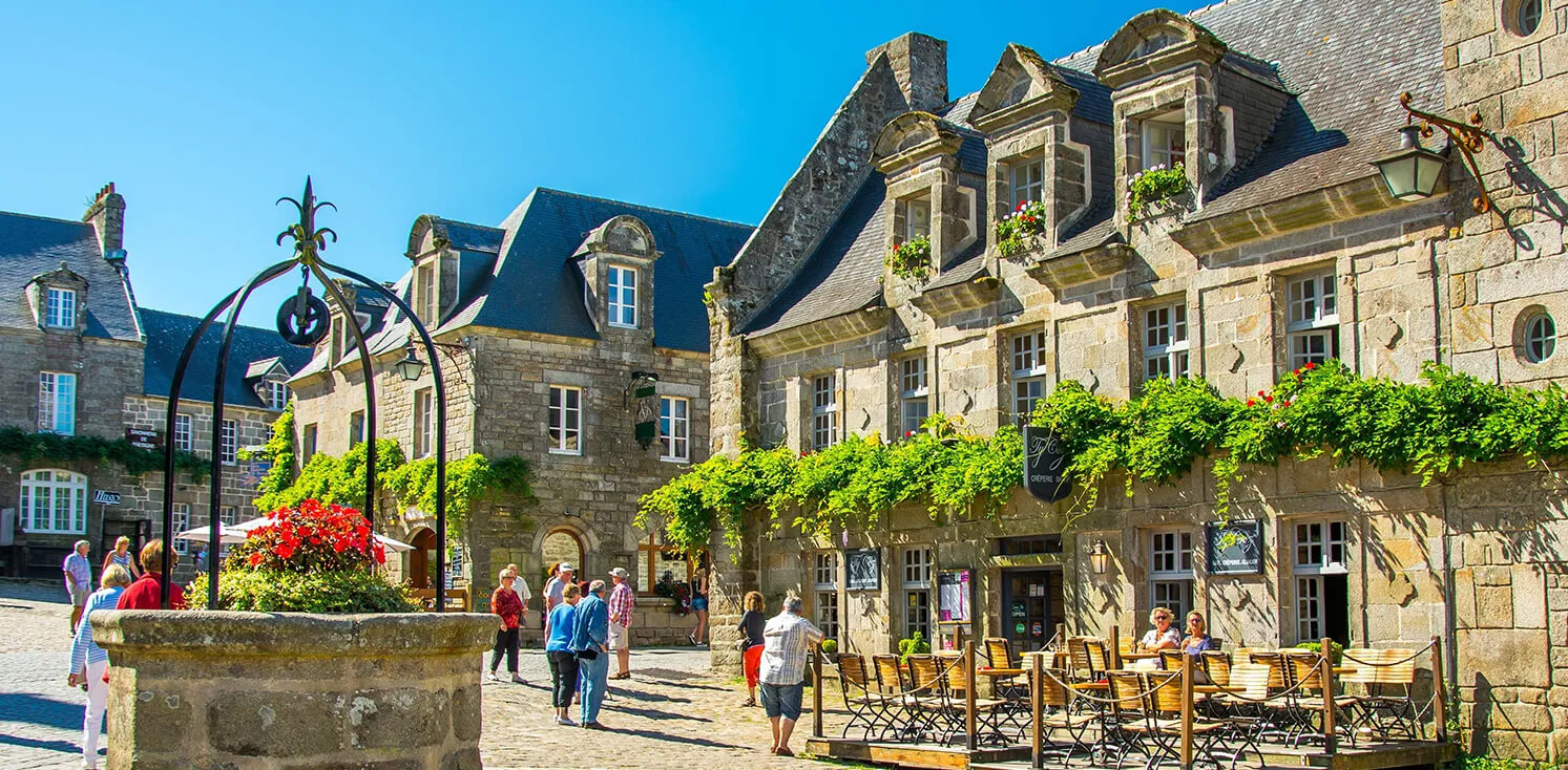 Locronan aux alentours du camping Pors Peron près de la Baie des Trépassés en Bretagne