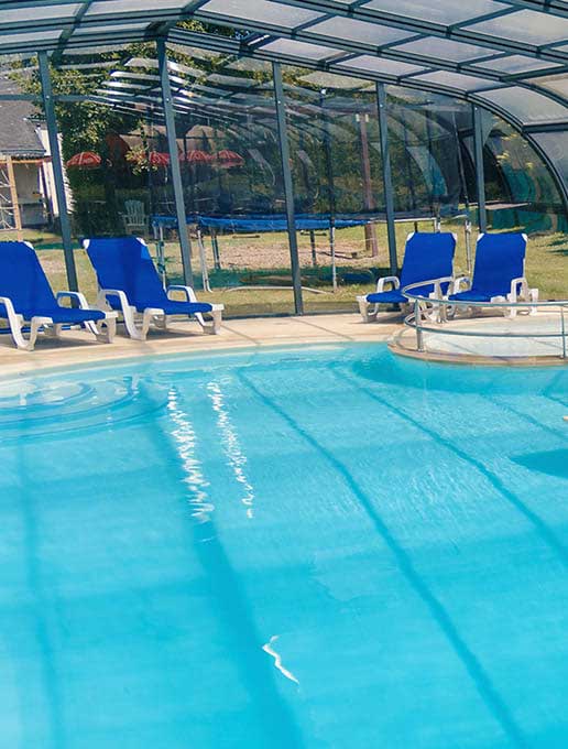 Piscine chauffée du camping Pors Peron en Bretagne