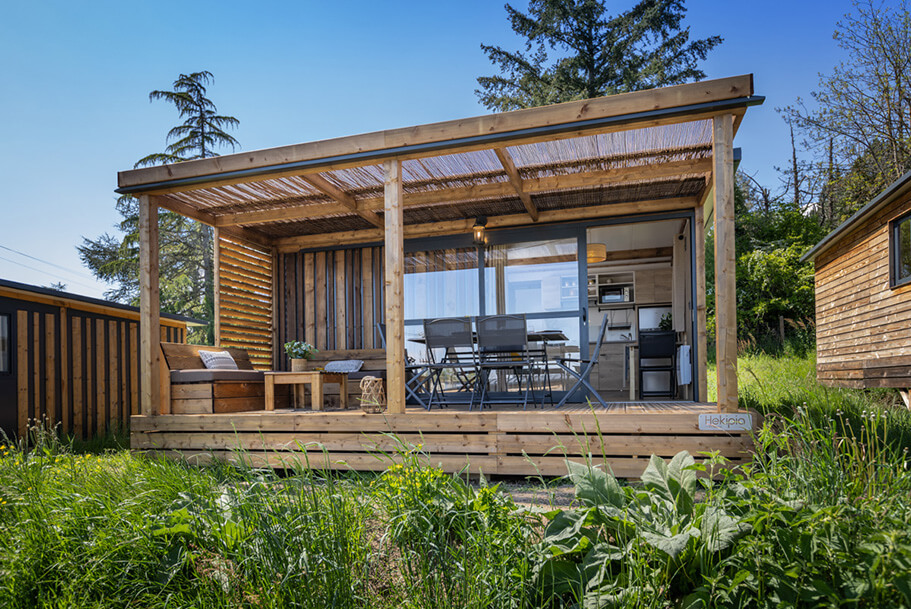 Chalet du moussaillon mit Terrasse zu mieten am Pors Perón-Campingplatz, Campingplatz im südlichen Finistère