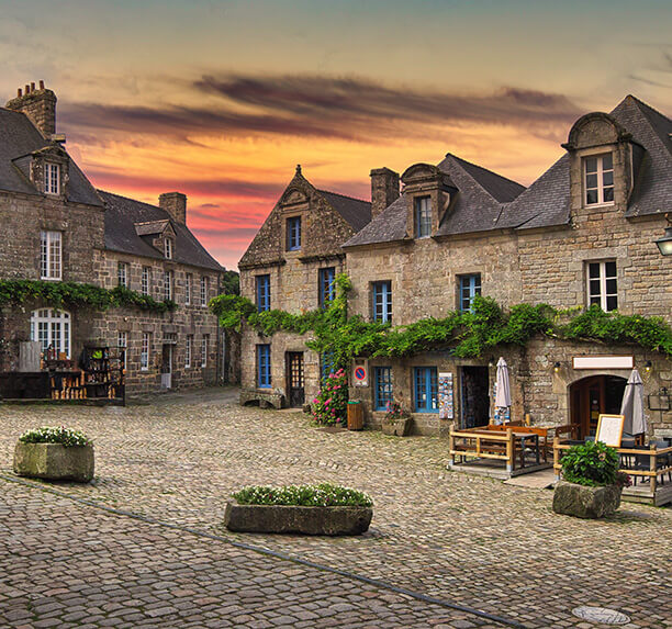 Locronan proche du camping Pors Peron en Bretagne